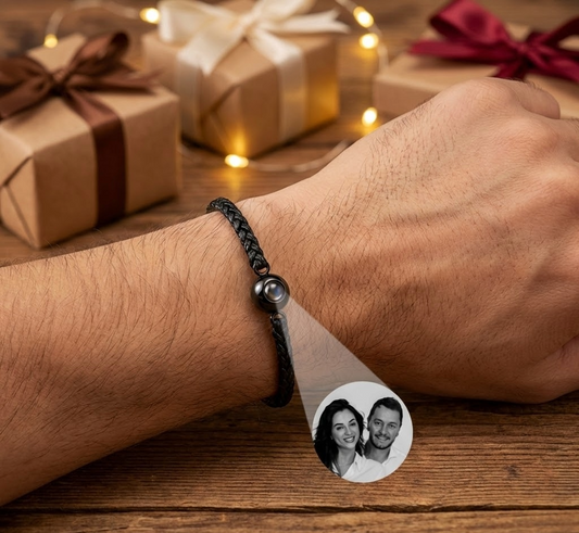 Топ идеи за оригинален подарък за мъж и жена: Персонализирани бижута срещу масовите стоки